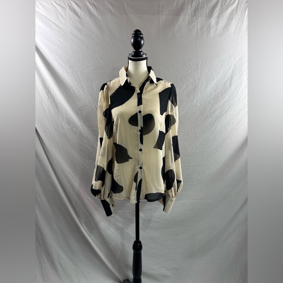 Geo Print Semi Sheer Blouse - Picture 7 of 10